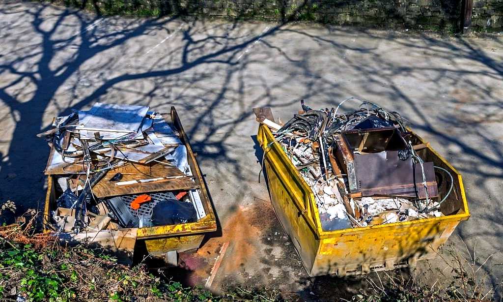 Skip Hire Cost Services in Moss Bank